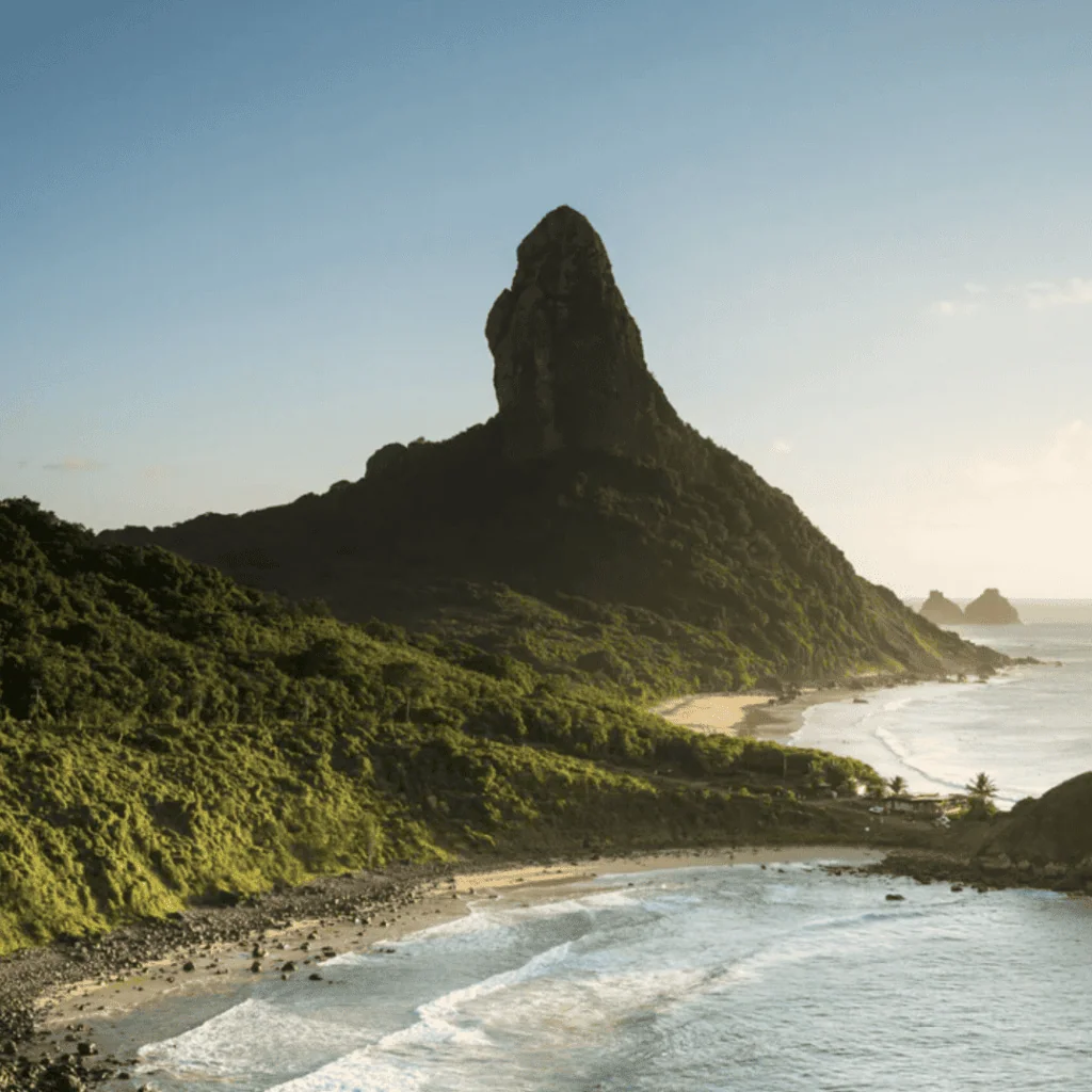 Image representing the island of Fernando de Noronha in Brazil on a sunny day.