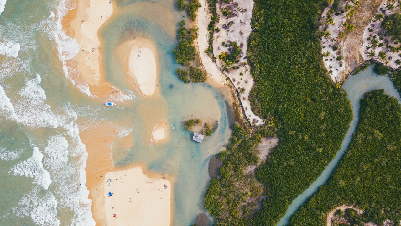 Luxo e natureza em Trancoso, Bahia.