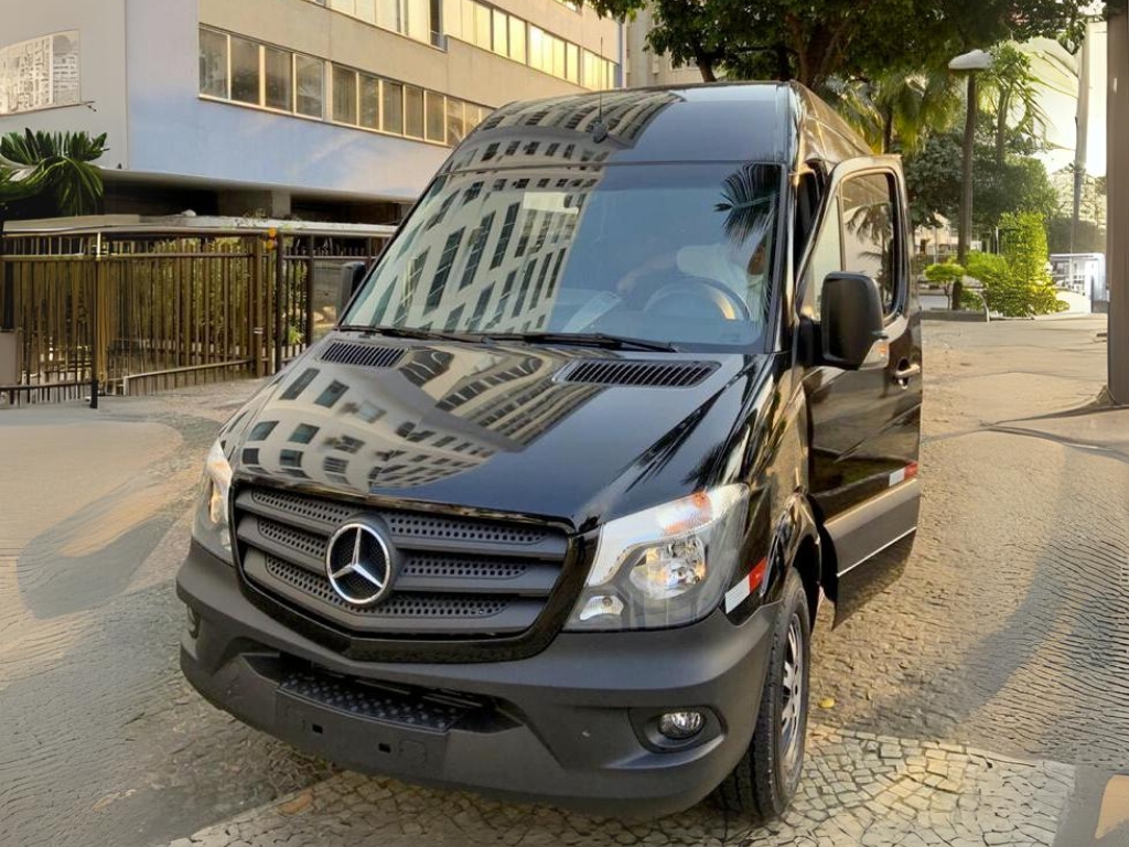 Mercedes Sprinter for rental in rio de janeiro, Brazil.