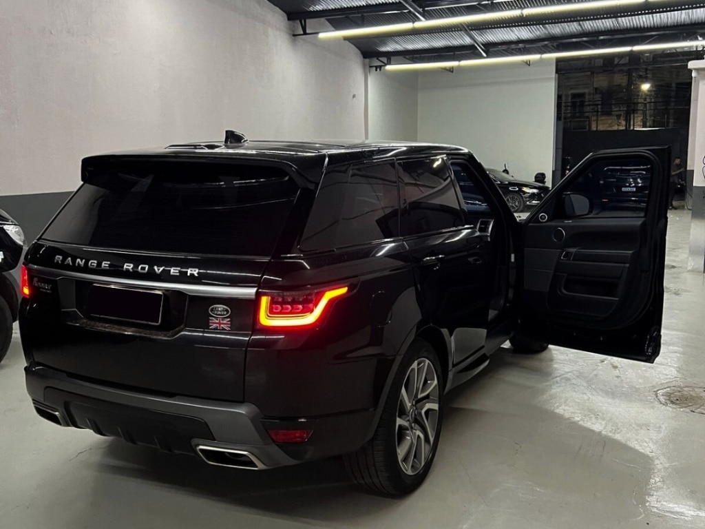 Armored Range Rover Sport in Rio de Janeiro.