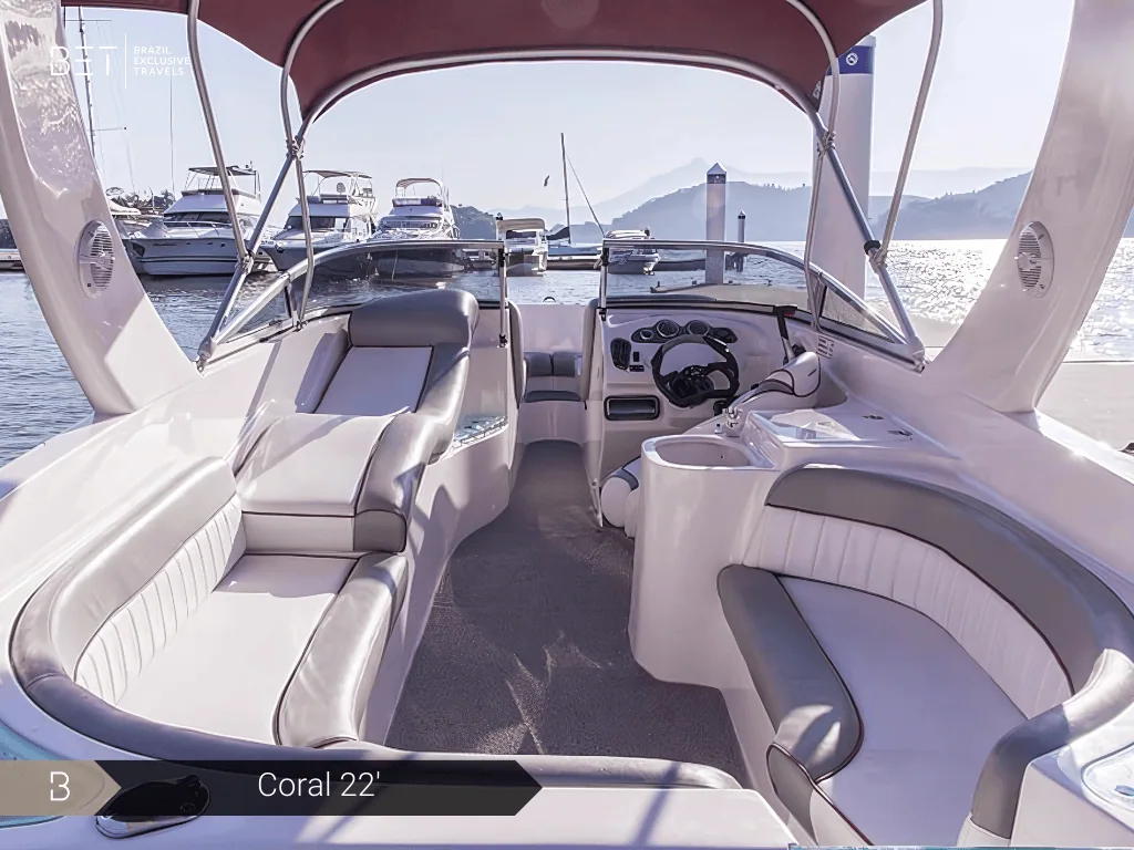 Coral 22 yacht rental in Rio, perfect for a quick coastal escape.
