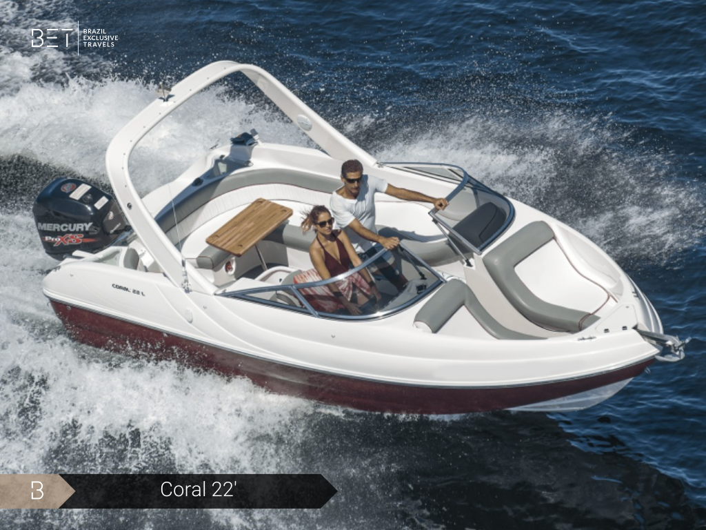 Coral 22 yacht rental in Rio, perfect for a quick coastal escape.