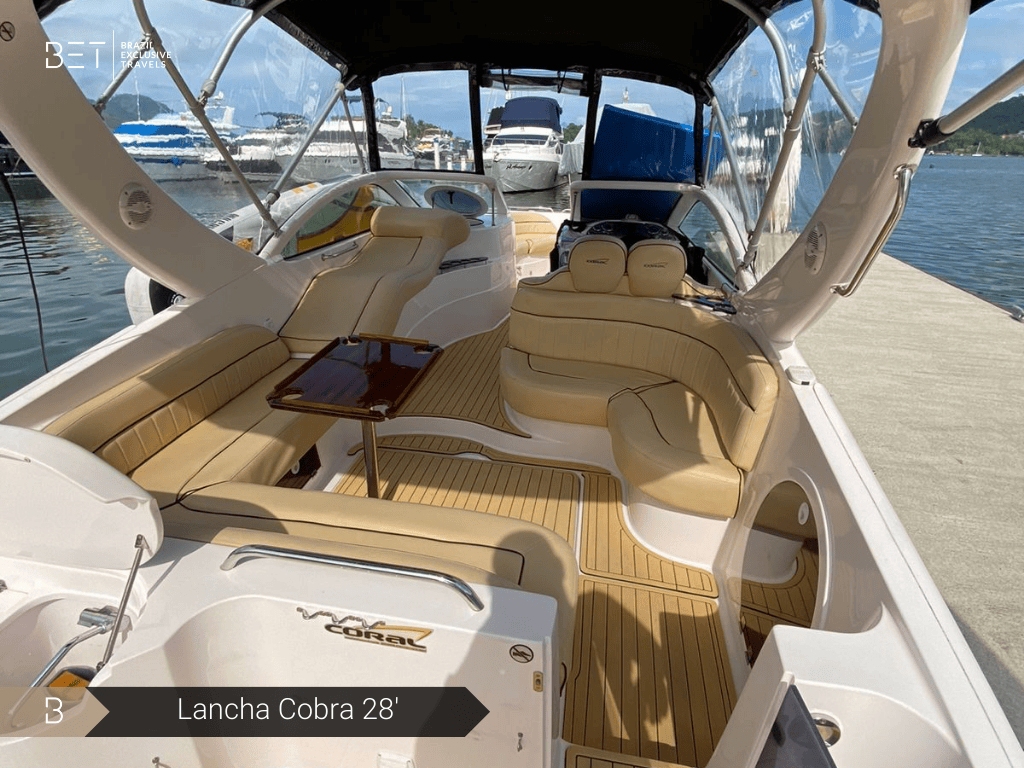 Lancha Cobra 28 yacht rental in Rio, perfect for thrilling coastal rides.