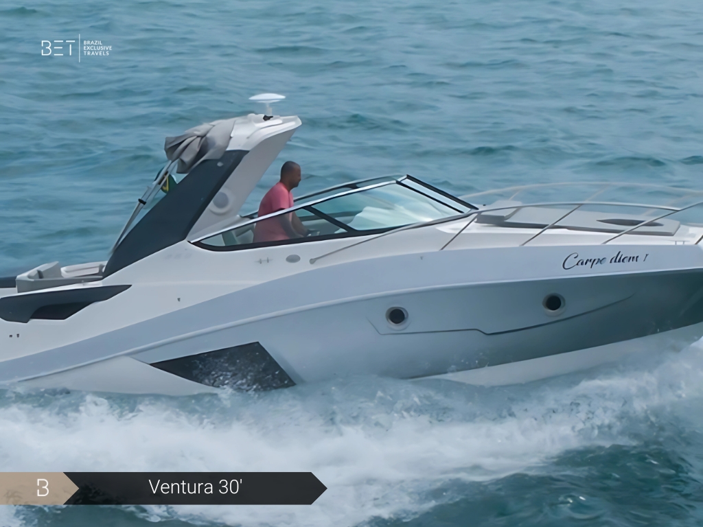 Ventura 30 yacht rental in Rio, ideal for small groups.