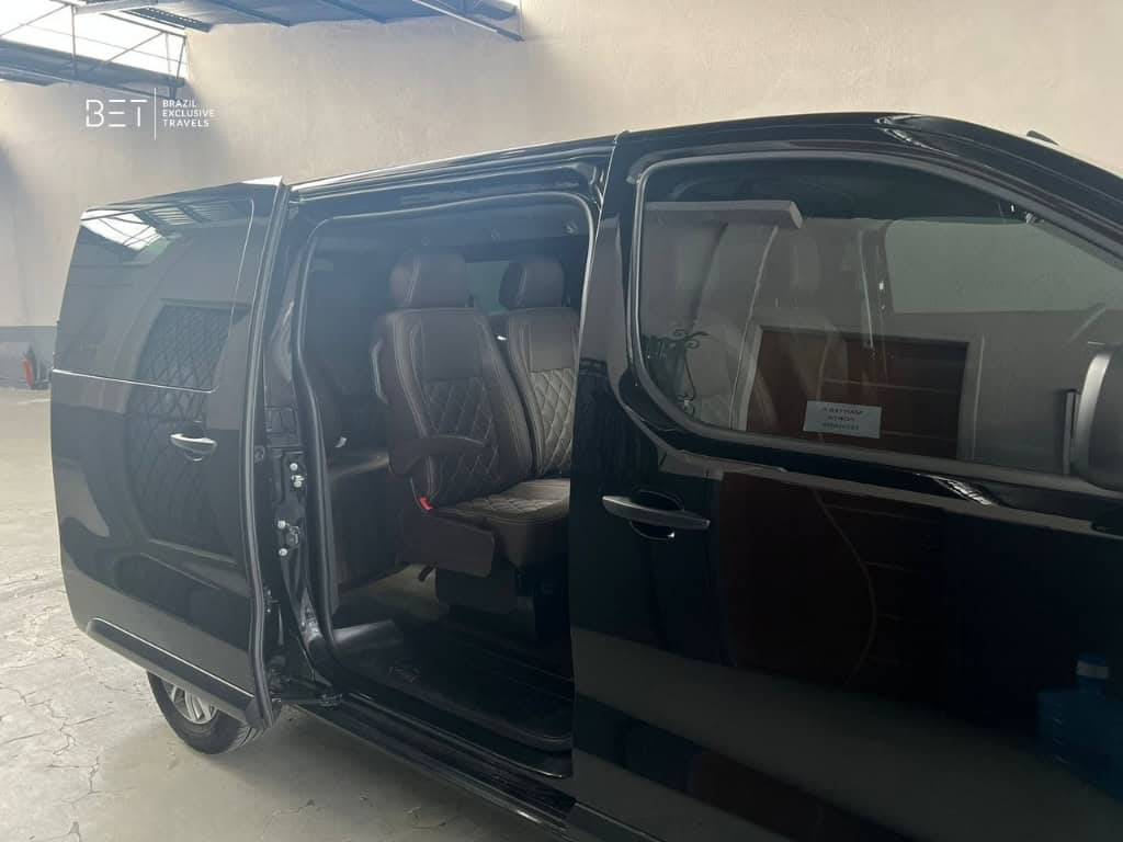 Citroën Jumpy minivan rental in Rio de Janeiro, Brazil.