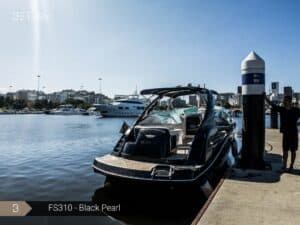 Photo of a boat for rentals in Rio de Janeiro, Brazil.