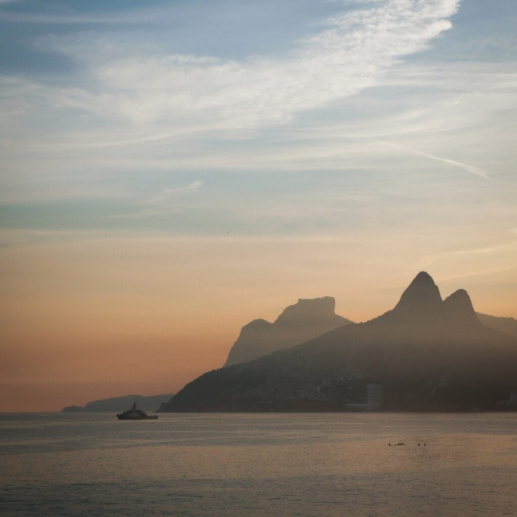 Brazil Exclusive Travels_ Destination Page - Rio de Janeiro (1080x1080px) - Experience - Two Brother Hiking