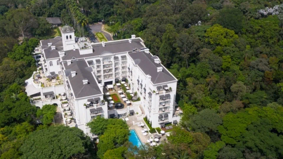 Palácio Tangará hotel in Brazil, a grand European-style palace set beside Parque Burle Marx with elegant architecture and lush surroundings.