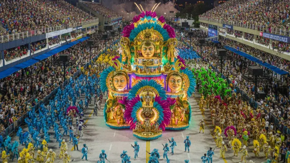 Carnival-in-Rio-de-Janeiro-expérience-de-défilé-6-1
