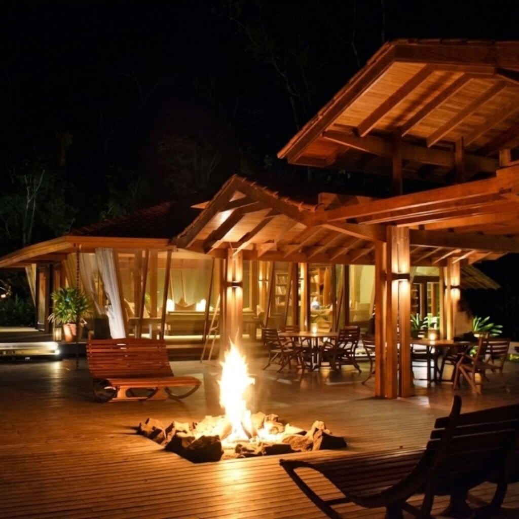 Accommodation - Hotel Booking in the Amazon - Cristalino Lodge - 1080x1080px