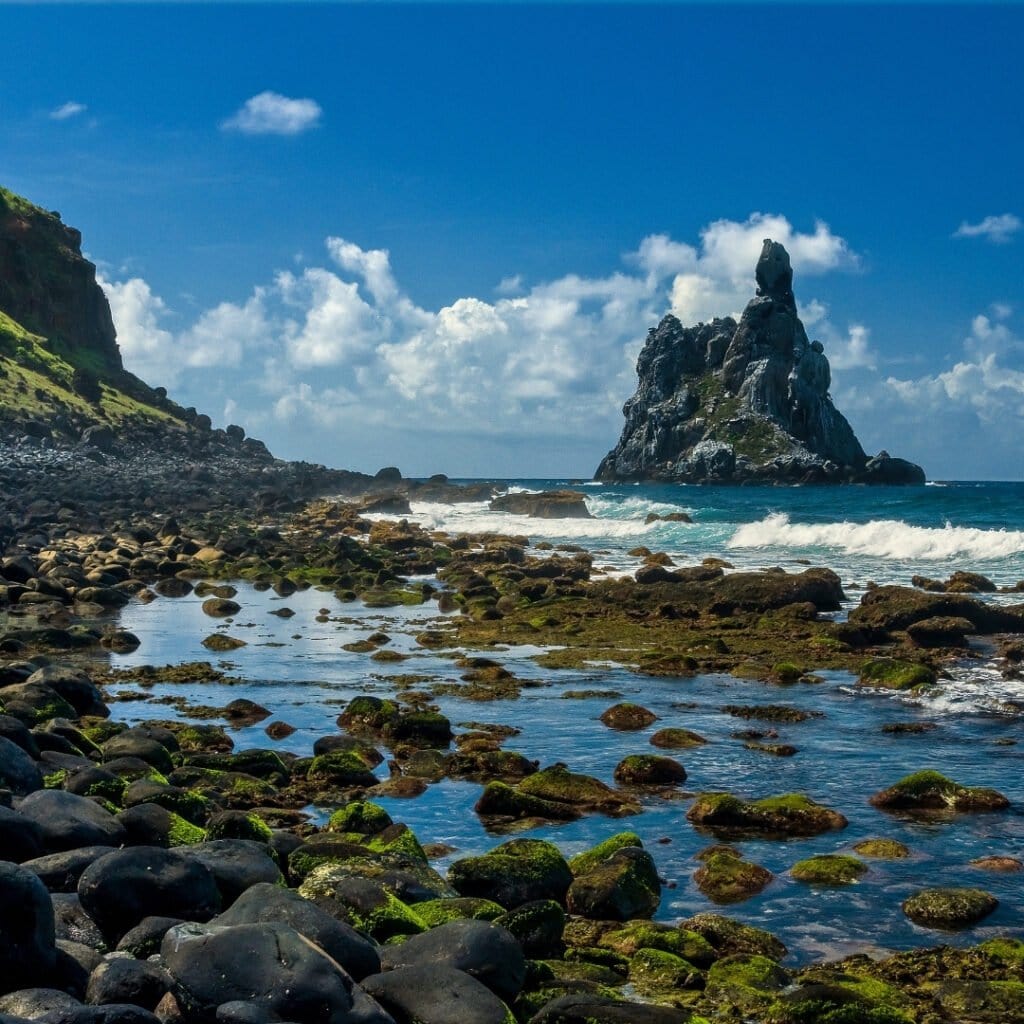 Experience - Atalaia Trail Natural Pools in Fernando de Noronha - page image 1080x1080px