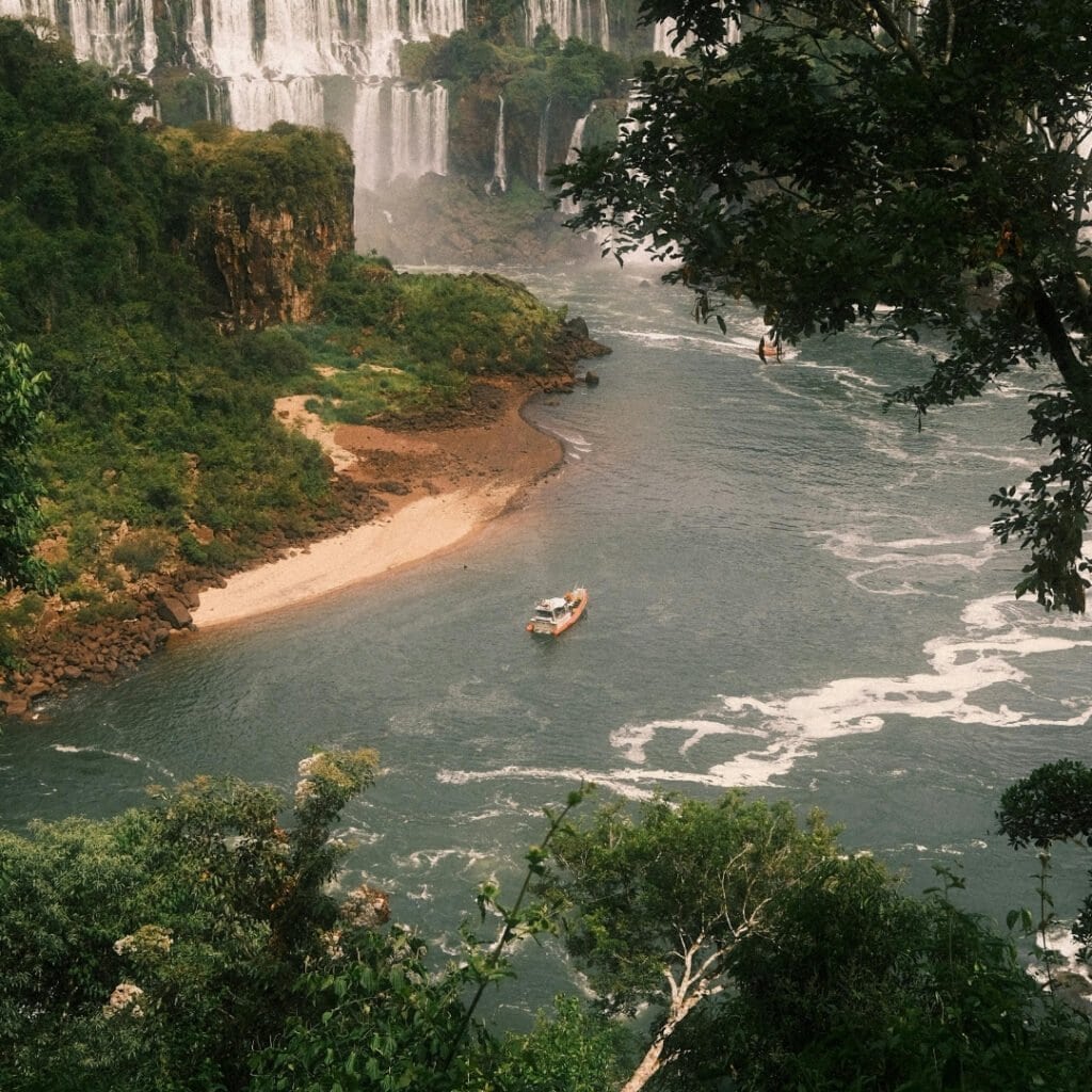 Experience - Private Boat Ride Beneath the Waterfalls_Iguazu Falls - page image 1080x1080px (4)