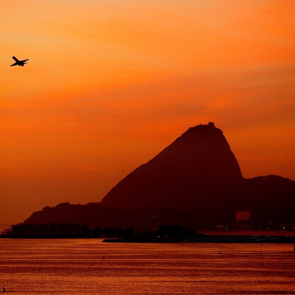 Experience - Sugarloaf sunrise breakfast - page image 1080x1080px